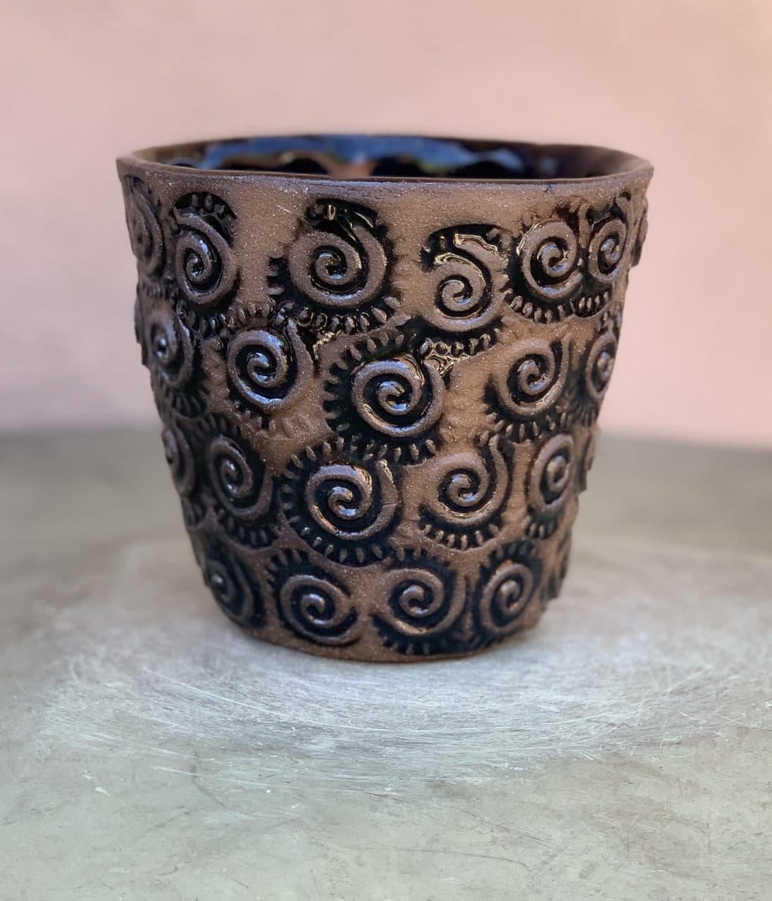 5" Black Swirl Planter