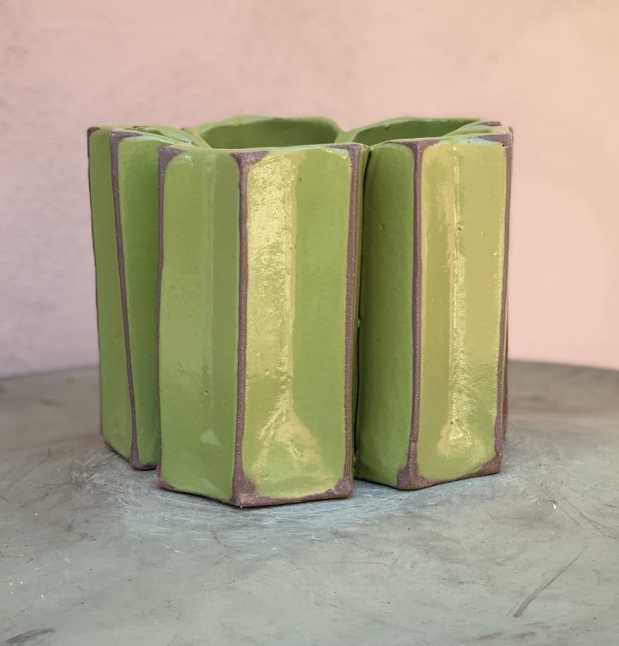7" Avocado Green Modern Extruded Planter