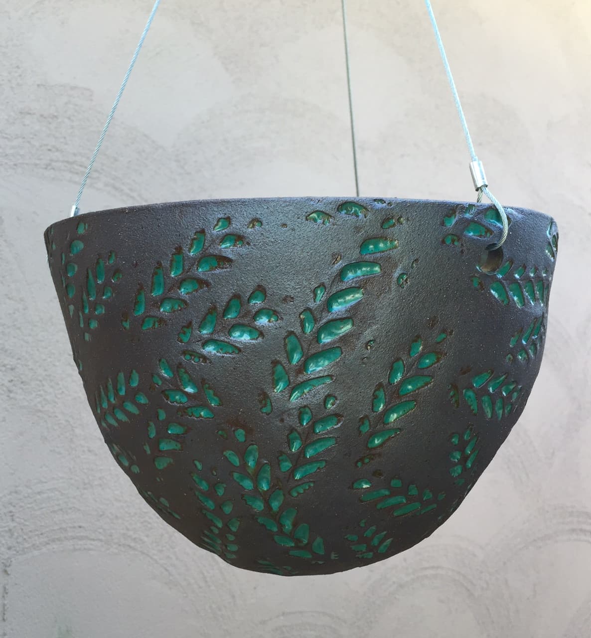 9" Azure Leaf Hanging Planter