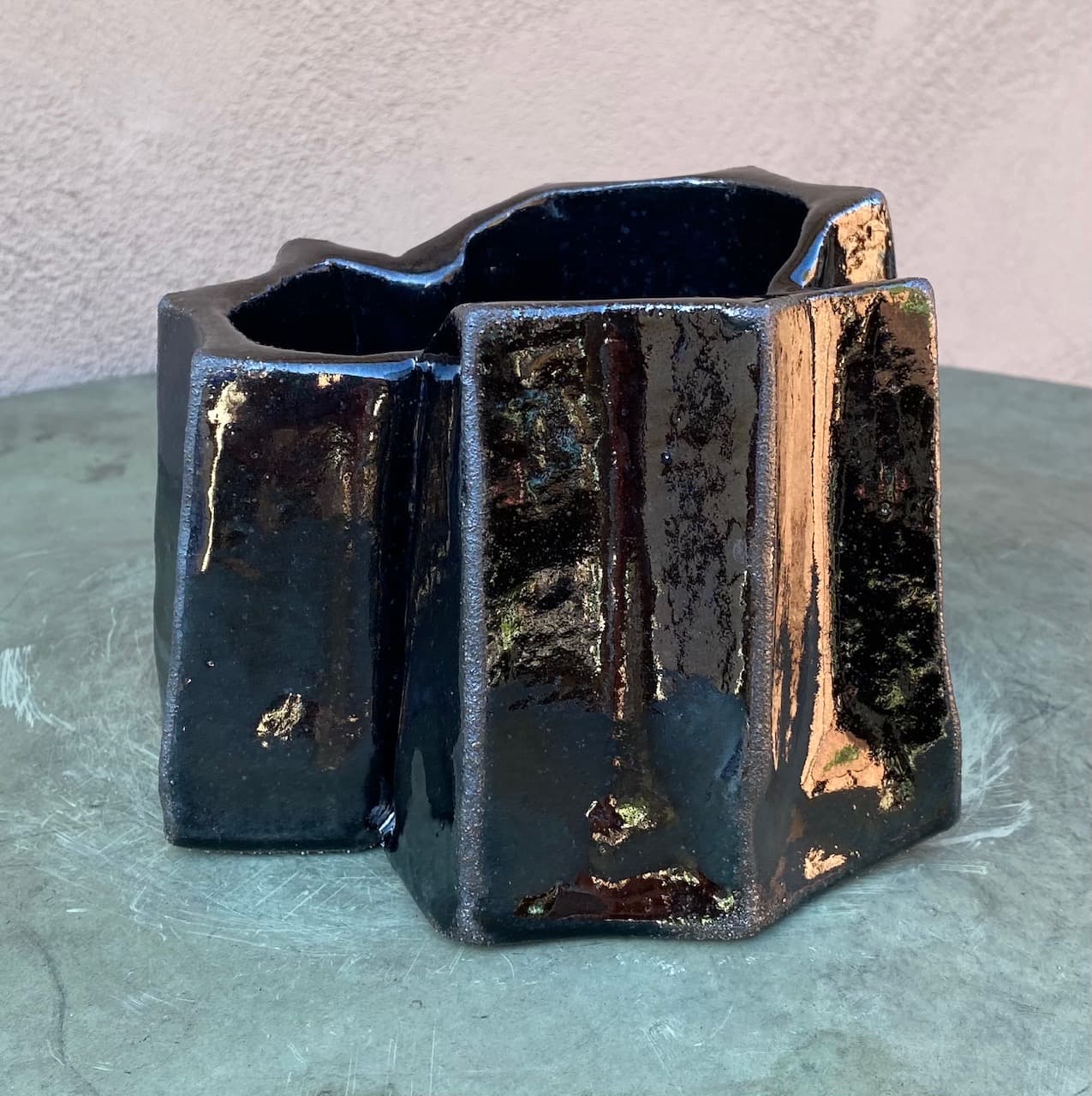 6" Metallic Black Extruded Planter