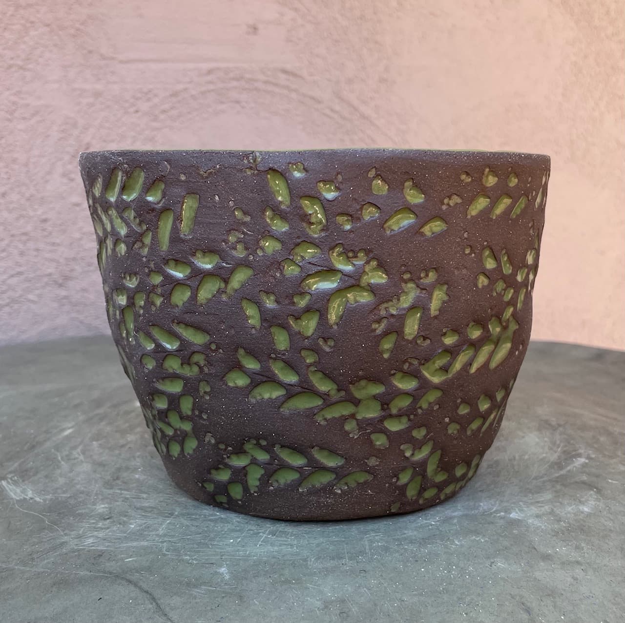 7" Avocado Leaf Planter