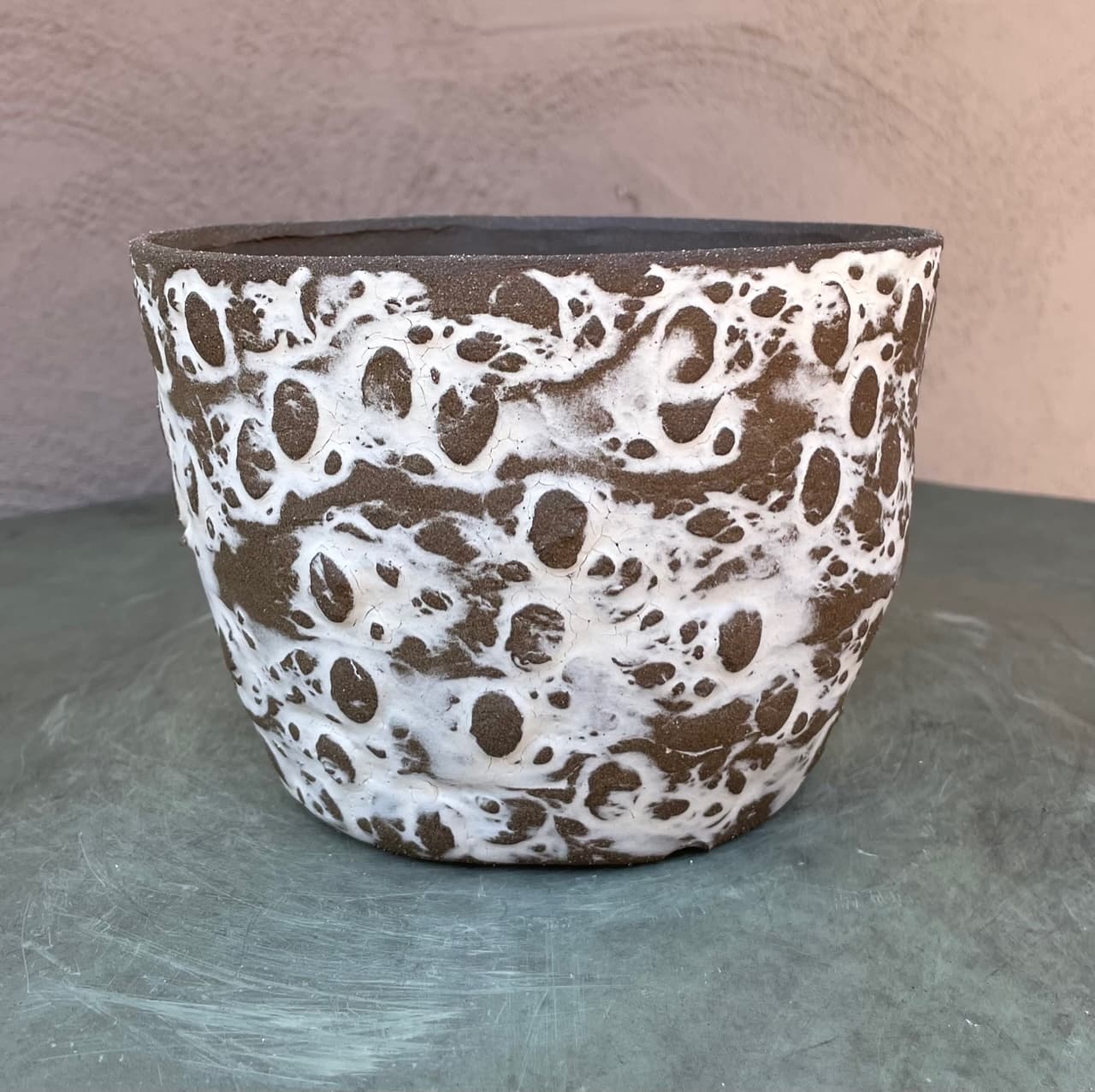 7" Antique White Cosmos Planter