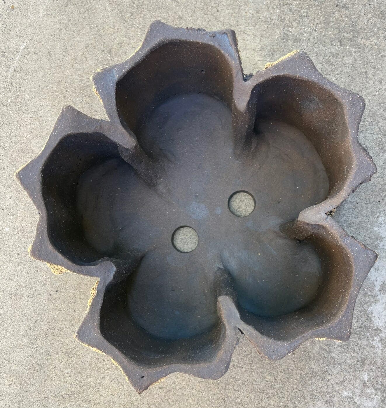 9" Borrego Extruded Planter - Image 2