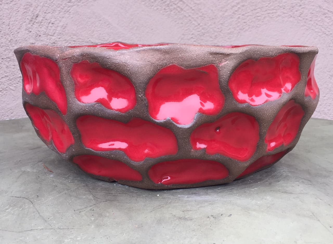 9" Red Wave Planter