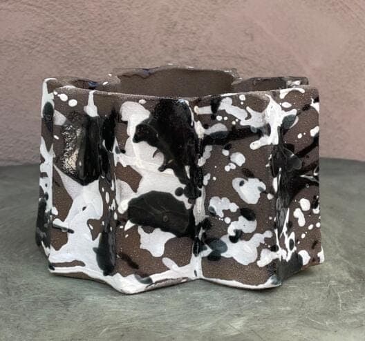 6" Black/White Splash Extruded Planter